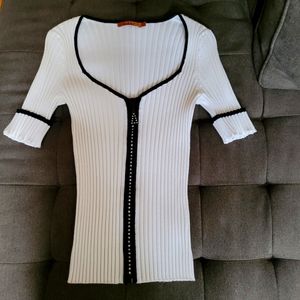 Belldini White Tops w/ Black Edging, Size Small,Stretchable, Excellent Condition